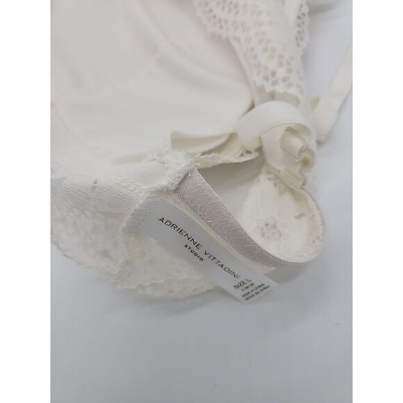 Adrienne Vittadini Pullover Bra Large Womens White Lace Overlay Padded Wireless - Picture 4 of 5